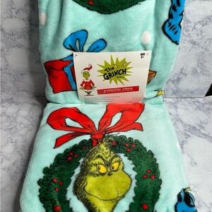 How the Grinch Stole Christmas Oversized Throw